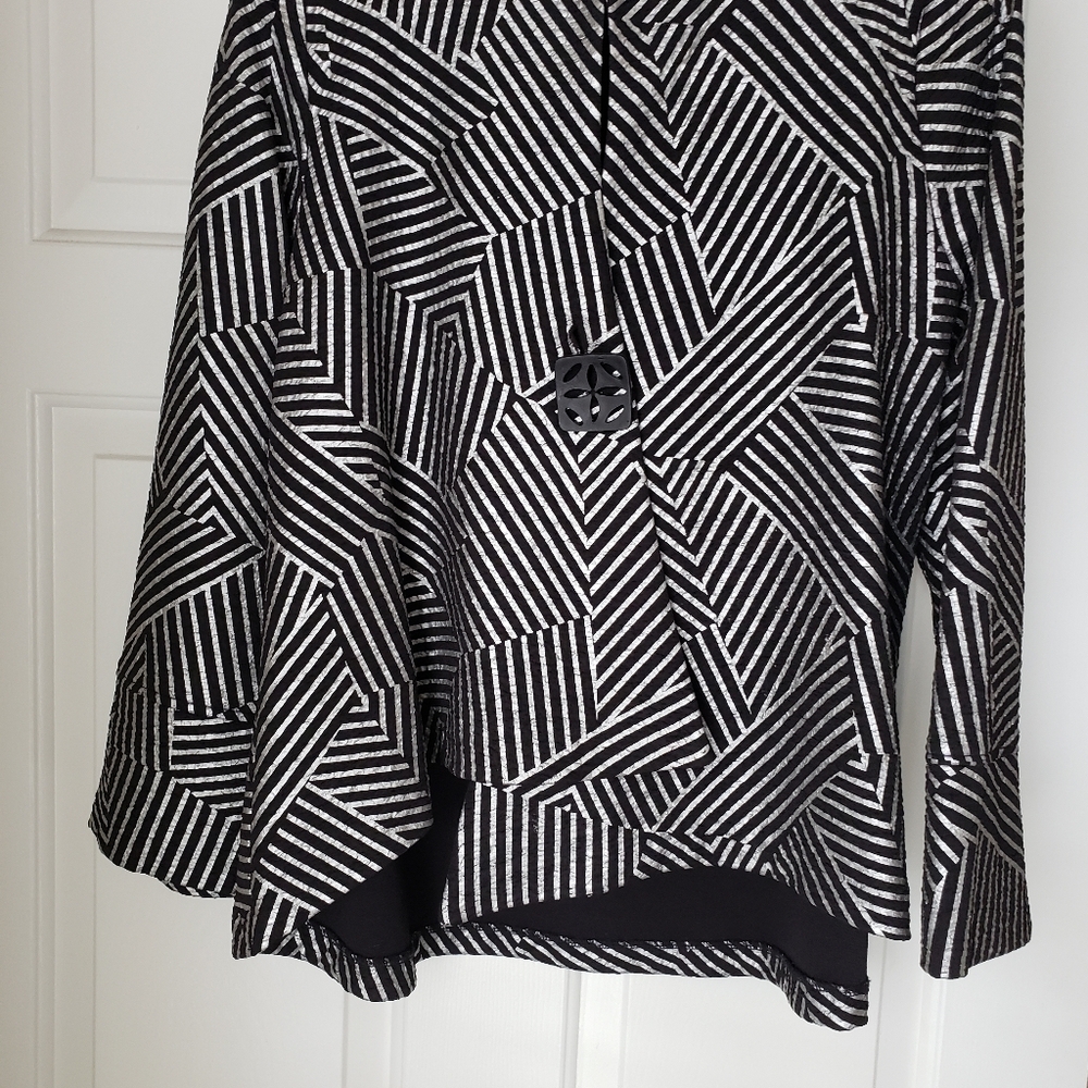 Hi-Lo Blazer